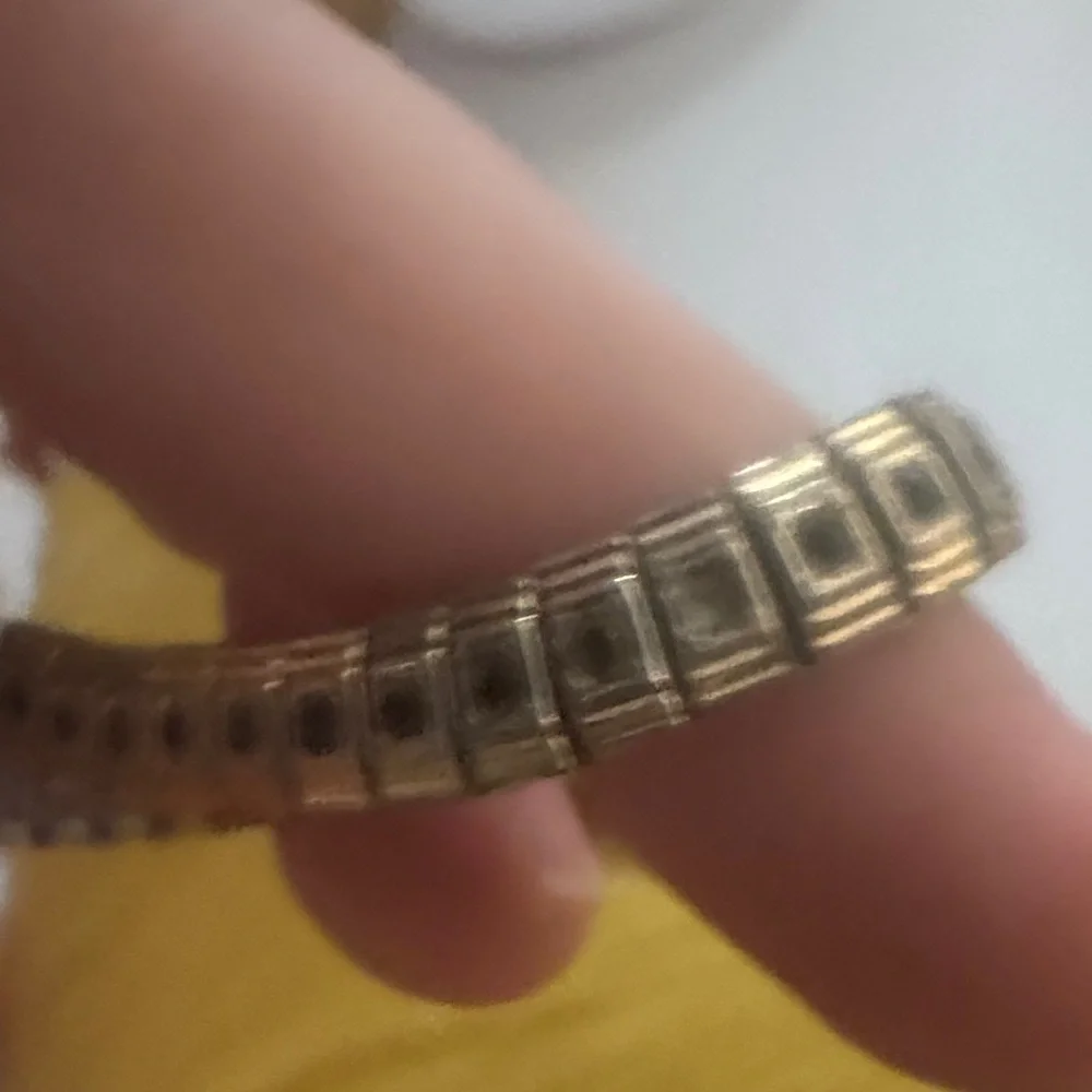 Vintage Ladies' Swiss Wristwatch in Silver Tone